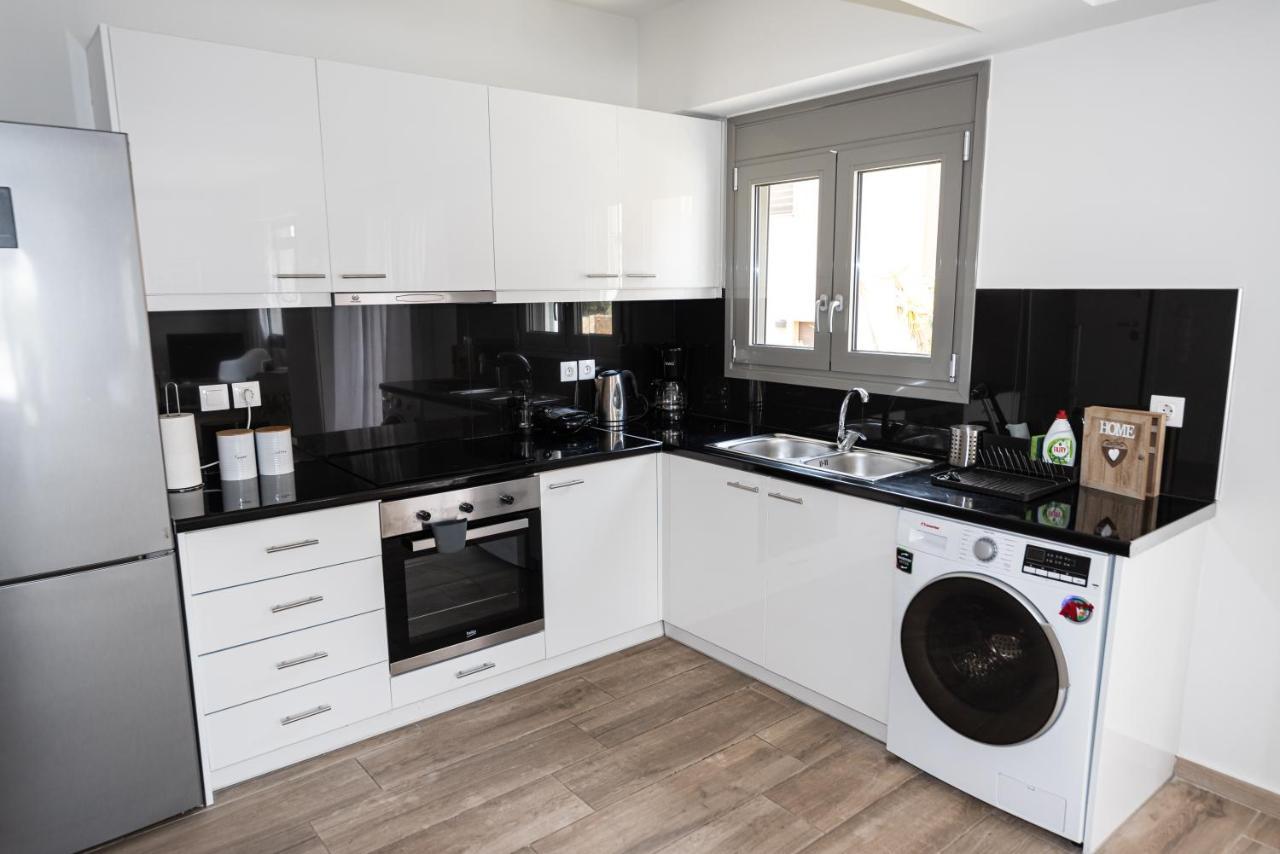 Design Apartment With Swimming Pool Near The Beach Афіни Екстер'єр фото