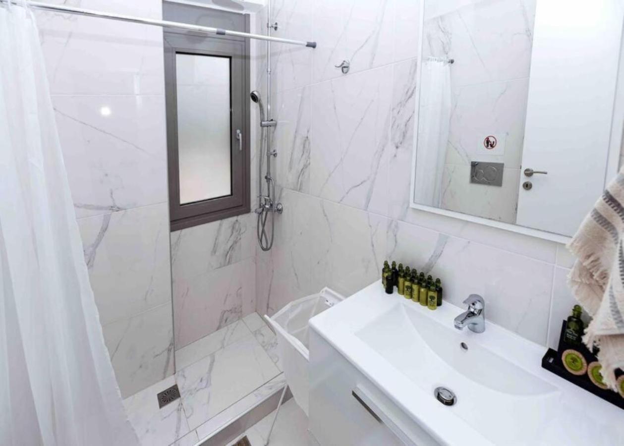 Design Apartment With Swimming Pool Near The Beach Афіни Екстер'єр фото